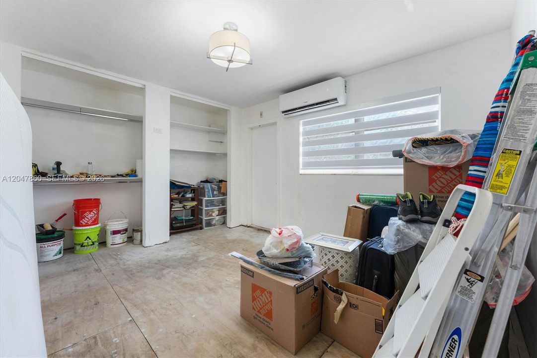 На продажу: $80,000 (1 спален, 1 ванн, 604 Квадратных фут)