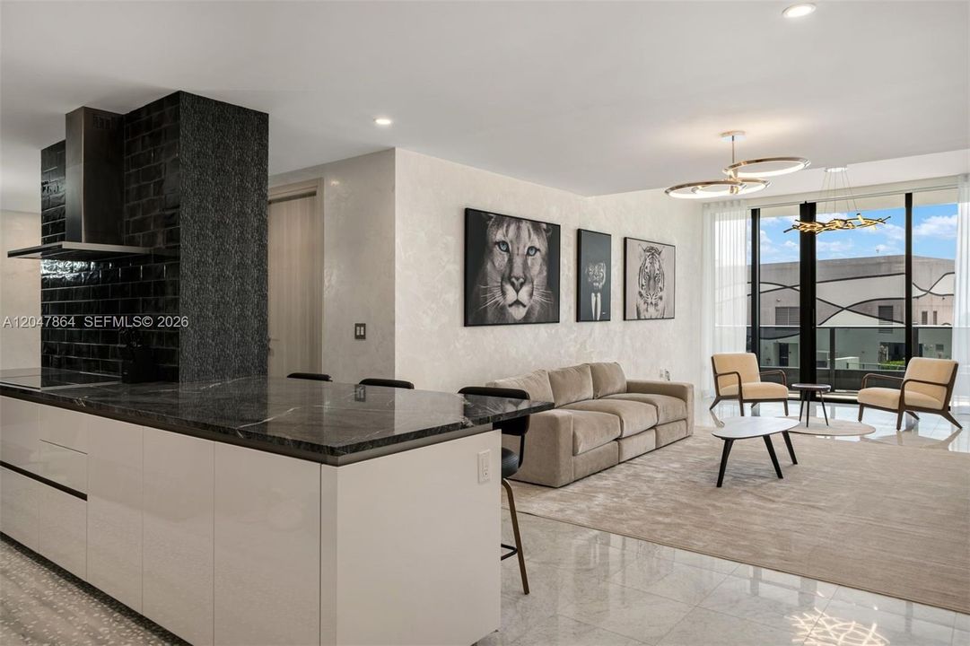 For Rent: $16,000 (3 beds, 3 baths, 2211 Square Feet)
