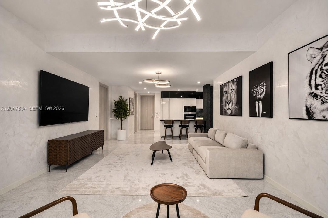 For Rent: $16,000 (3 beds, 3 baths, 2211 Square Feet)