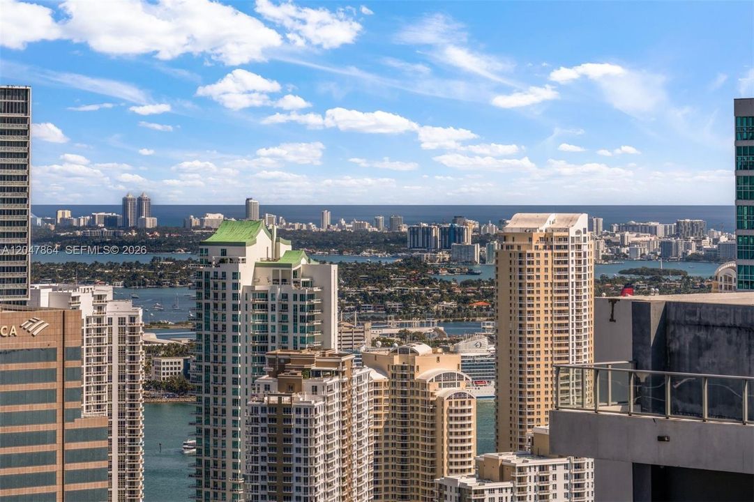 For Rent: $16,000 (3 beds, 3 baths, 2211 Square Feet)