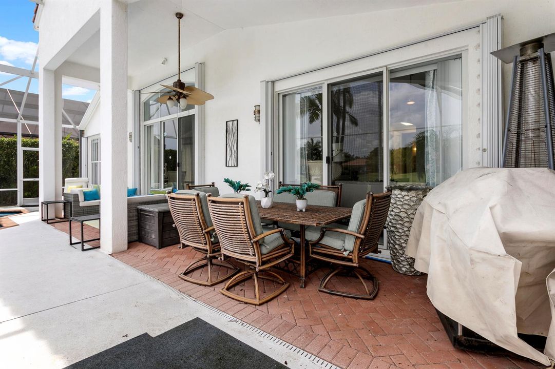 Outdoor Dining Room