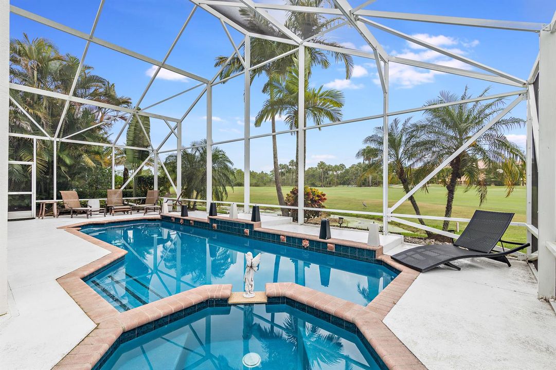 Nice pool spa