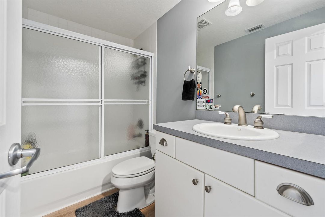 4th Bathroom