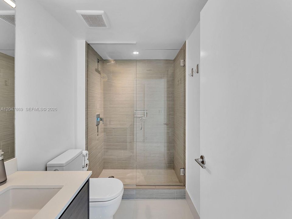 For Rent: $6,700 (2 beds, 3 baths, 1524 Square Feet)