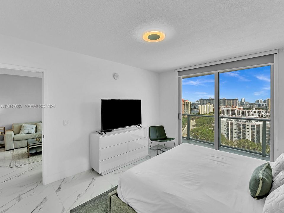 For Rent: $6,700 (2 beds, 3 baths, 1524 Square Feet)