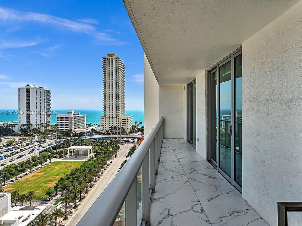 For Rent: $6,700 (2 beds, 3 baths, 1524 Square Feet)