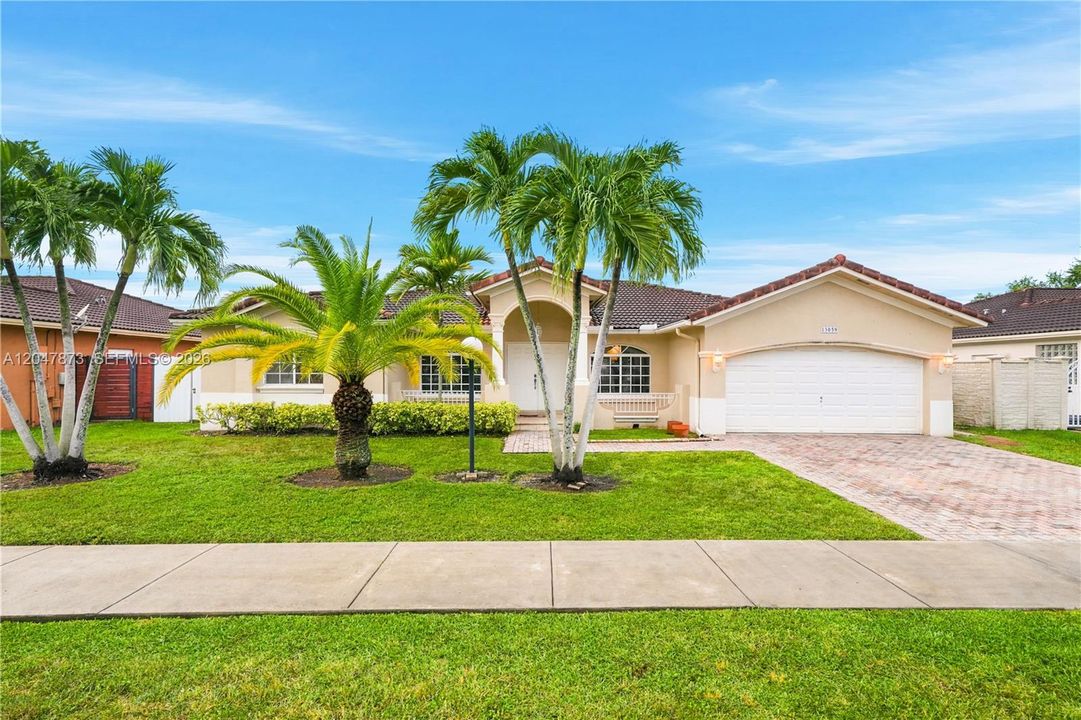 For Sale: $900,000 (4 beds, 3 baths, 2187 Square Feet)