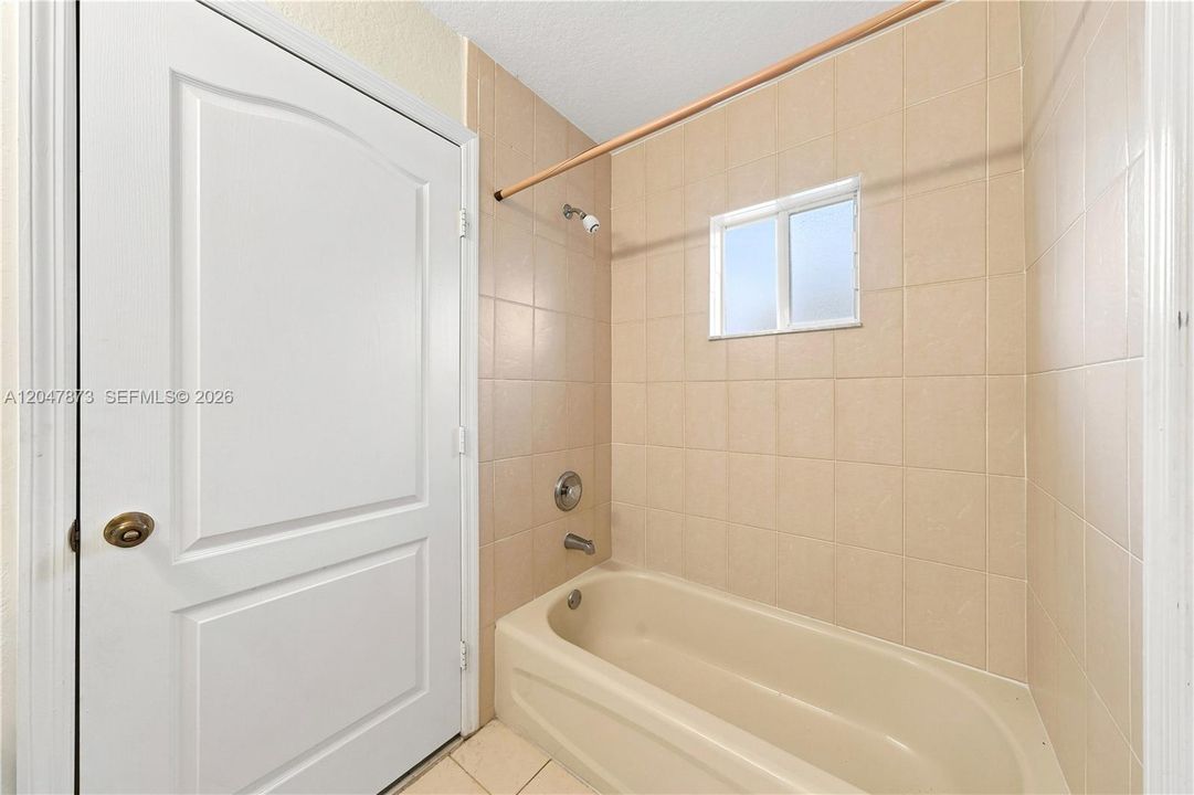For Sale: $900,000 (4 beds, 3 baths, 2187 Square Feet)