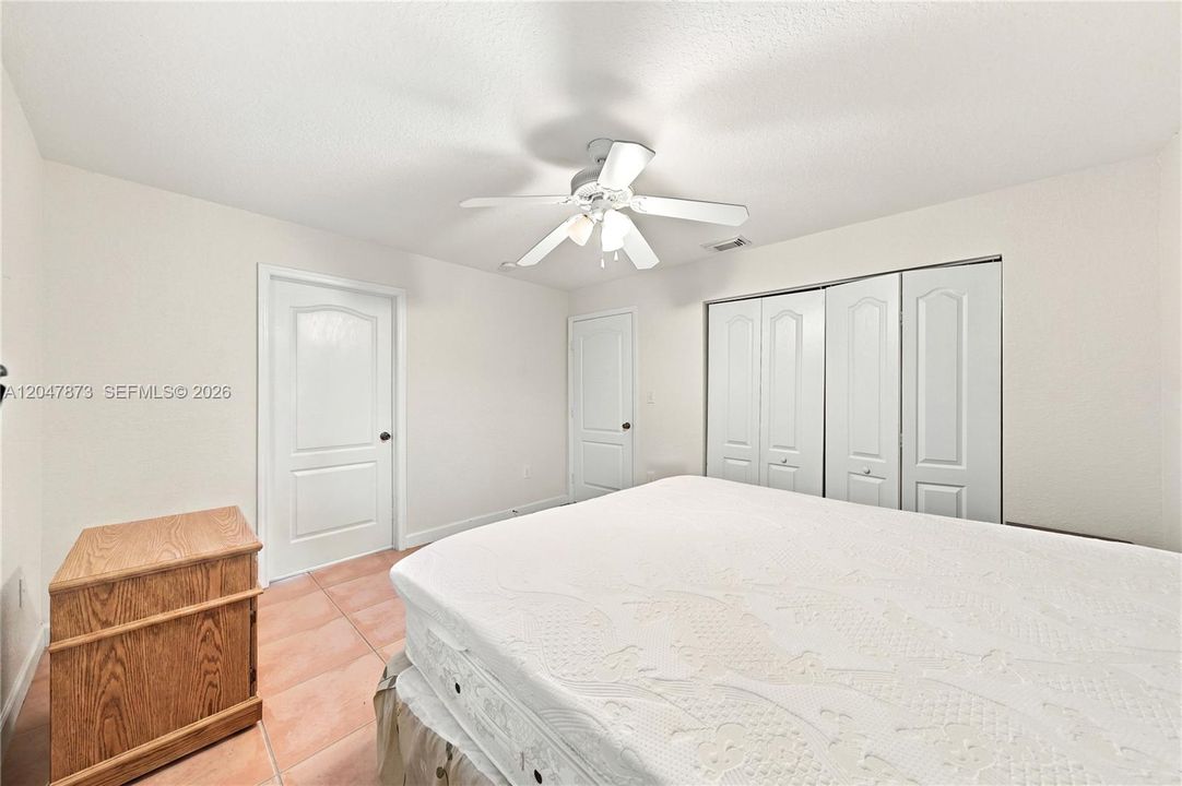 For Sale: $900,000 (4 beds, 3 baths, 2187 Square Feet)