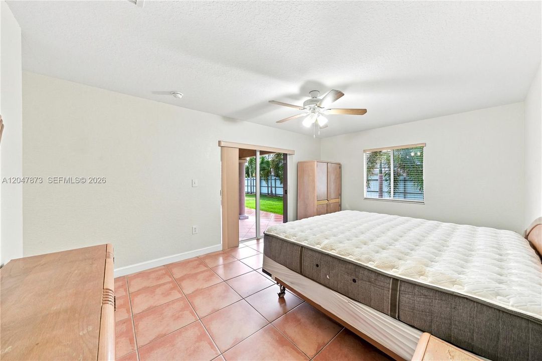 For Sale: $900,000 (4 beds, 3 baths, 2187 Square Feet)