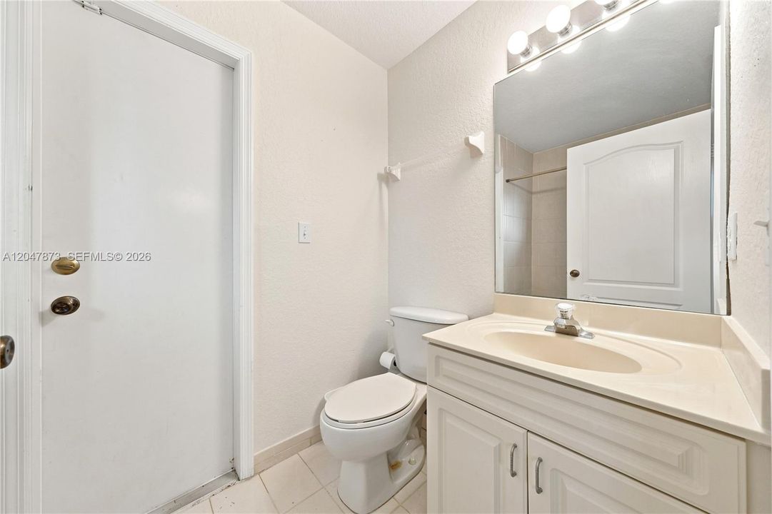 For Sale: $900,000 (4 beds, 3 baths, 2187 Square Feet)