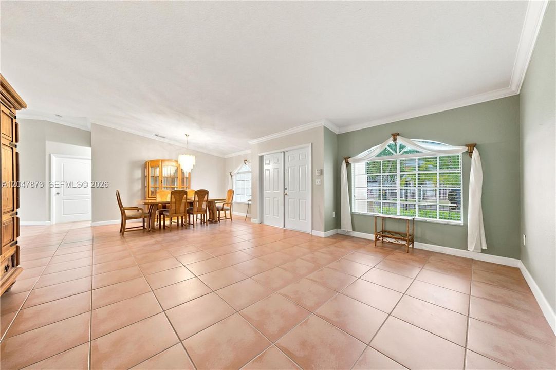 For Sale: $900,000 (4 beds, 3 baths, 2187 Square Feet)