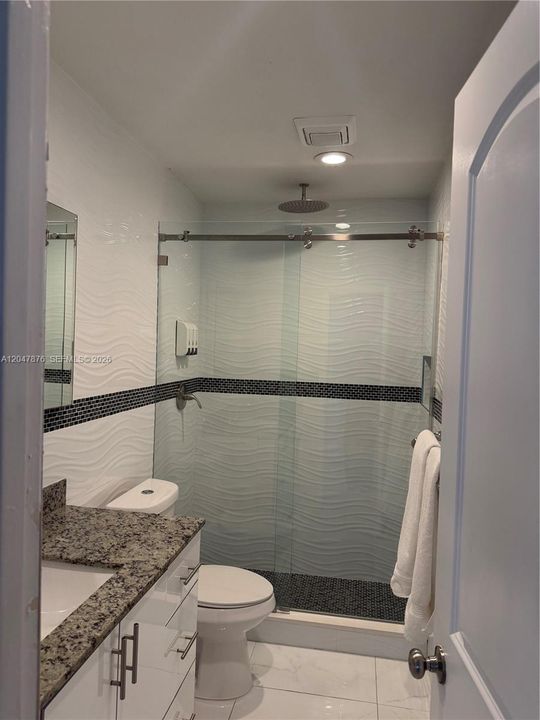 For Sale: $700,000 (3 beds, 3 baths, 1590 Square Feet)