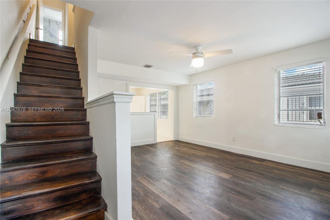 В аренду: $3,950 (2 спален, 1 ванн, 1450 Квадратных фут)