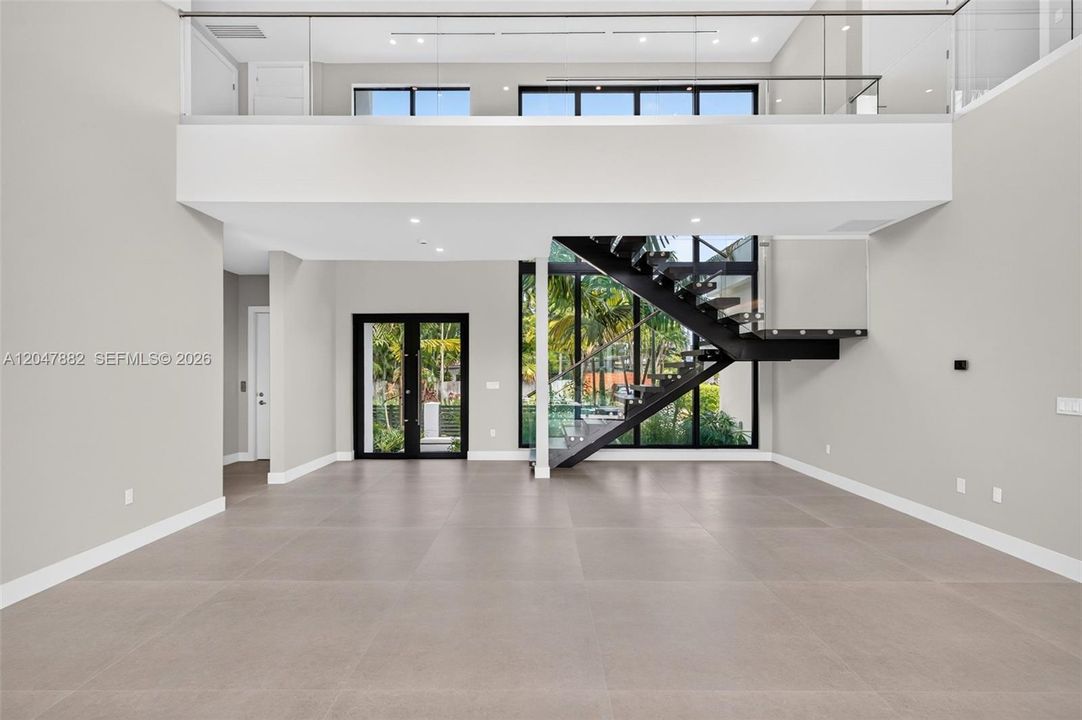 En Venta: $2,275,000 (4 camas, 4 baños, 3755 Pies cuadrados)