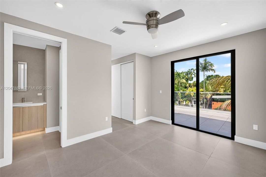 En Venta: $2,275,000 (4 camas, 4 baños, 3755 Pies cuadrados)