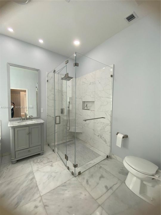 For Rent: $5,490 (4 beds, 3 baths, 2457 Square Feet)