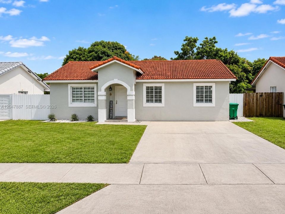 For Sale: $560,000 (3 beds, 2 baths, 1260 Square Feet)