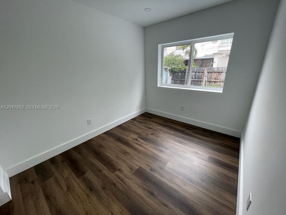 На продажу: $629,900 (3 спален, 2 ванн, 1080 Квадратных фут)