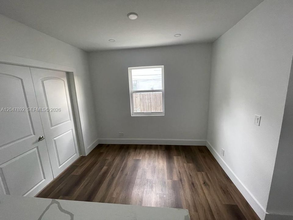 На продажу: $629,900 (3 спален, 2 ванн, 1080 Квадратных фут)