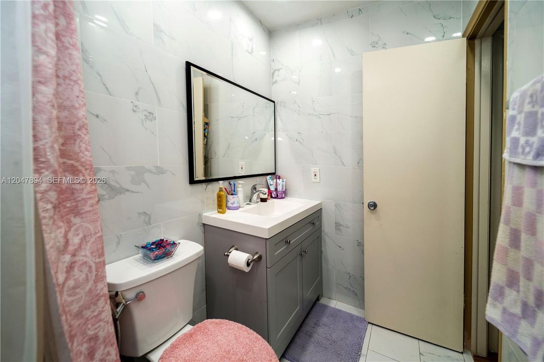 En Venta: $589,000 (3 camas, 2 baños, 1424 Pies cuadrados)