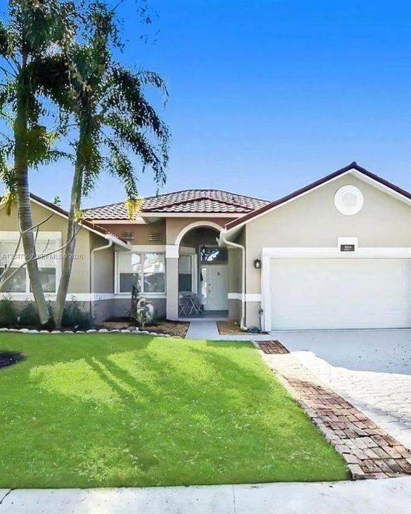 For Rent: $4,750 (3 beds, 2 baths, 1865 Square Feet)