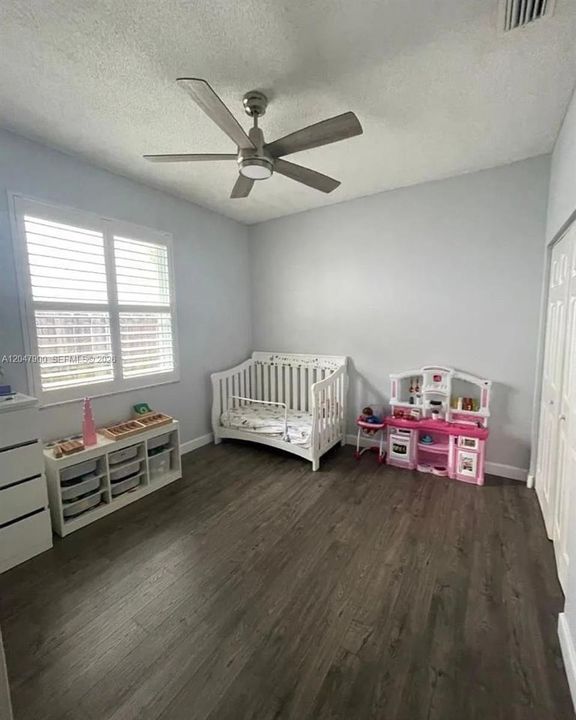 For Rent: $4,750 (3 beds, 2 baths, 1865 Square Feet)