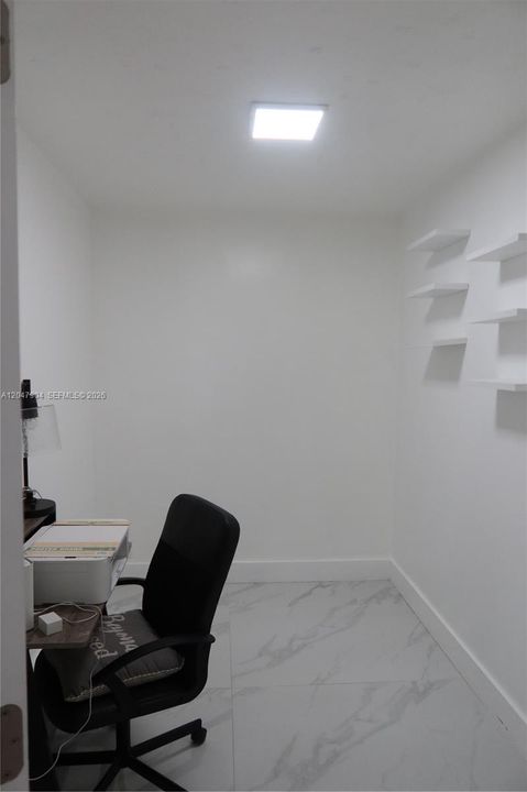 For Rent: $4,500 (4 beds, 3 baths, 2100 Square Feet)