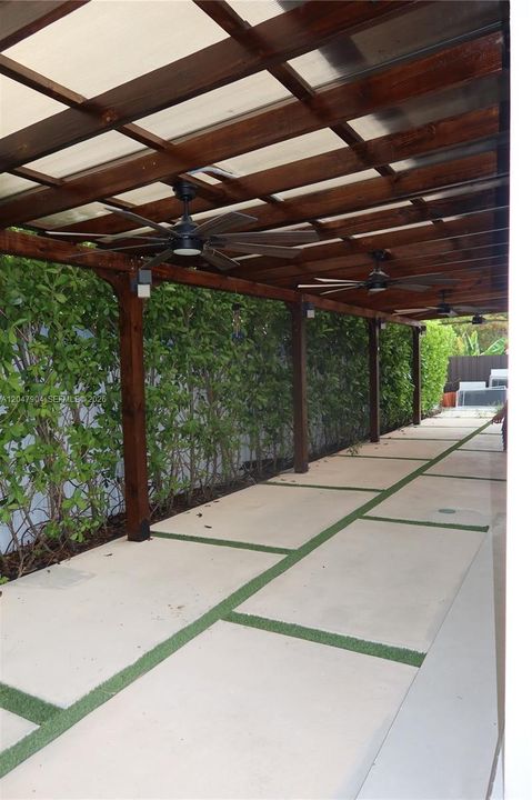 For Rent: $4,500 (4 beds, 3 baths, 2100 Square Feet)