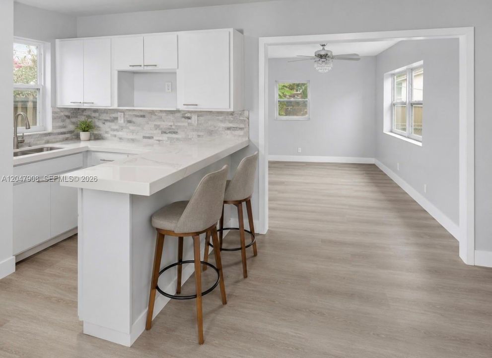 For Rent: $1,900 (1 beds, 1 baths, 1486 Square Feet)