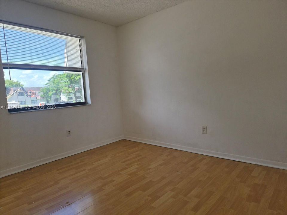 For Rent: $2,100 (2 beds, 2 baths, 750 Square Feet)