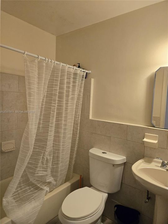 В аренду: $1,500 (1 спален, 1 ванн, 500 Квадратных фут)