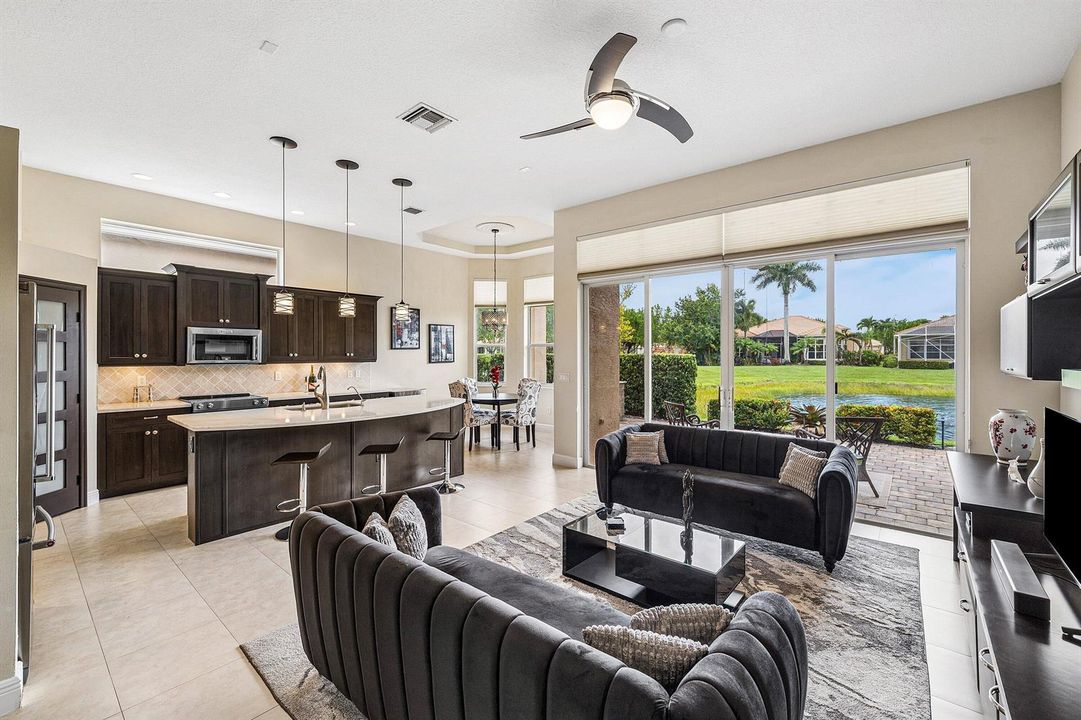 017-8769ViaGrandeEast-Wellington-FL-3341