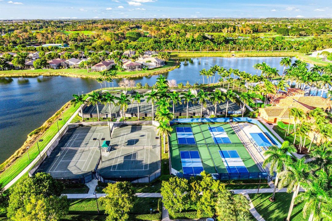 055-8769ViaGrandeEast-Wellington-FL-3341