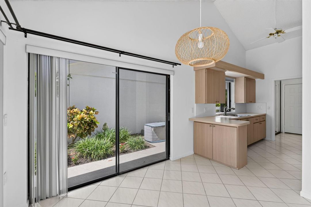 Dining room/Kitchen