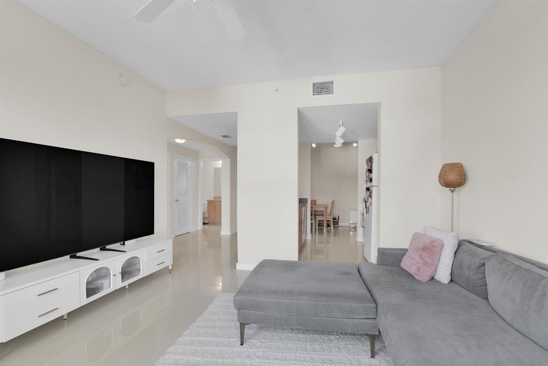 553 NE Third Ave 432 Fort Lauderdale -7