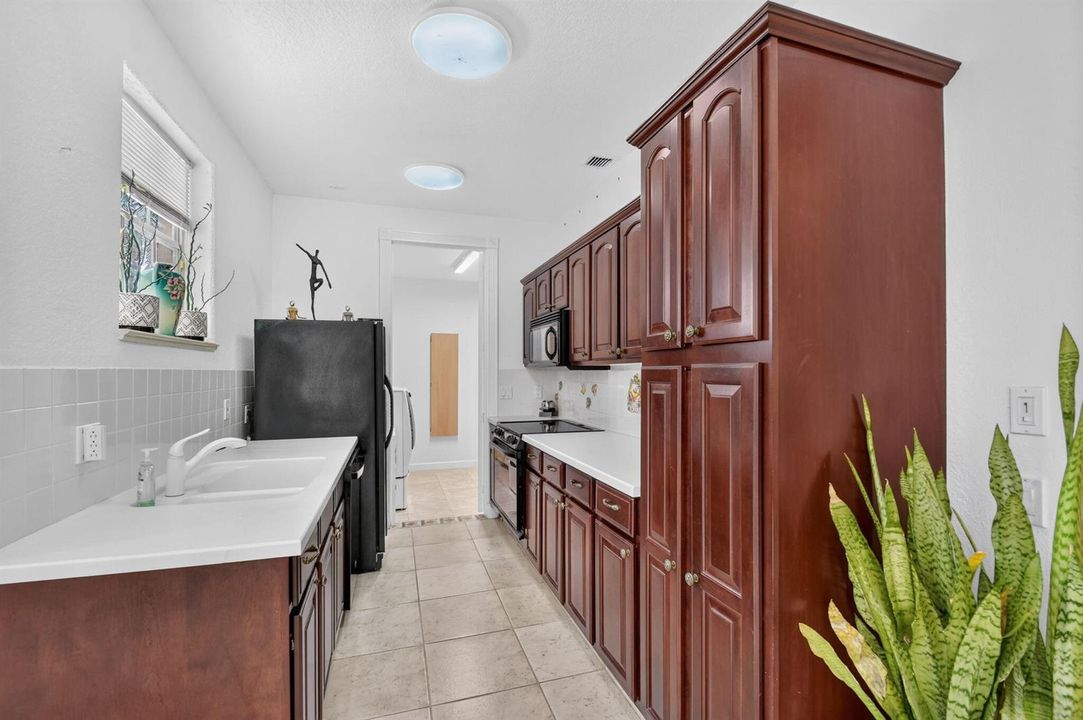 Second Kitchen
