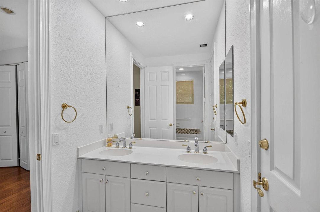 3rd Full Jack & Jill Bathroom
