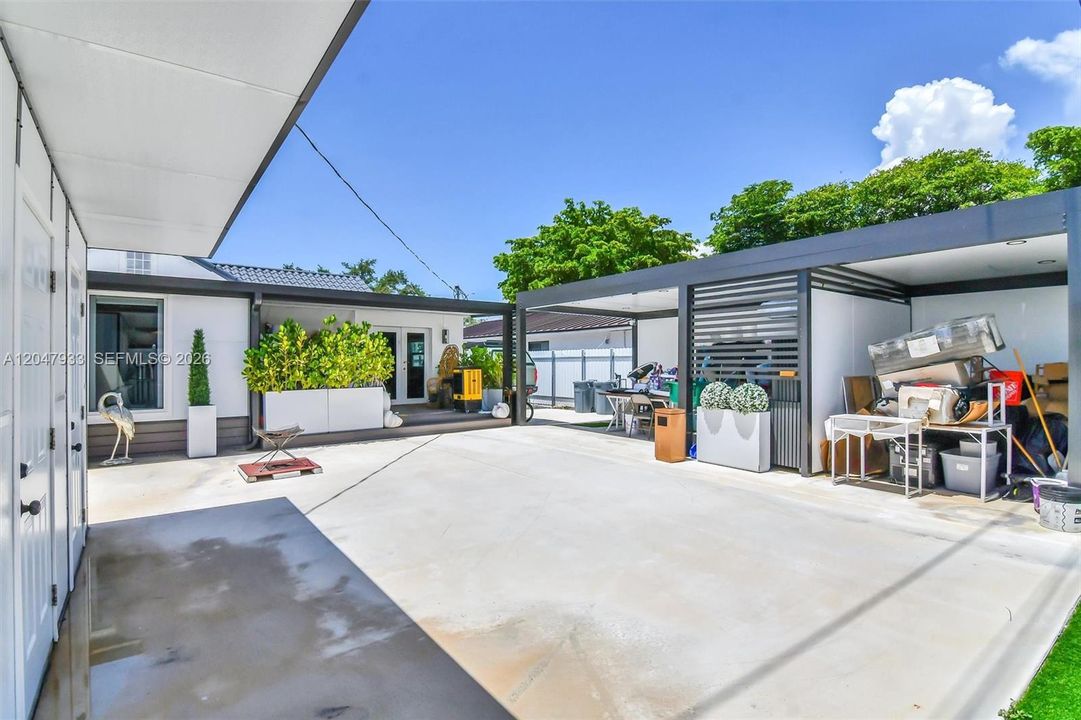 En Venta: $669,999 (3 camas, 2 baños, 1056 Pies cuadrados)