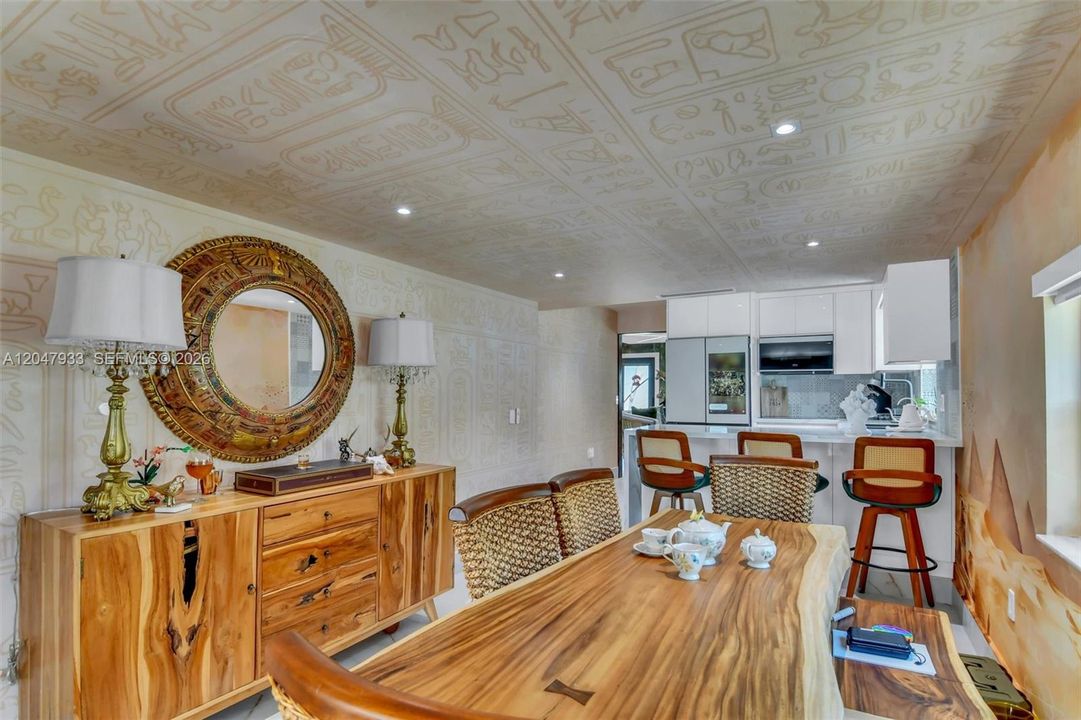 En Venta: $669,999 (3 camas, 2 baños, 1056 Pies cuadrados)