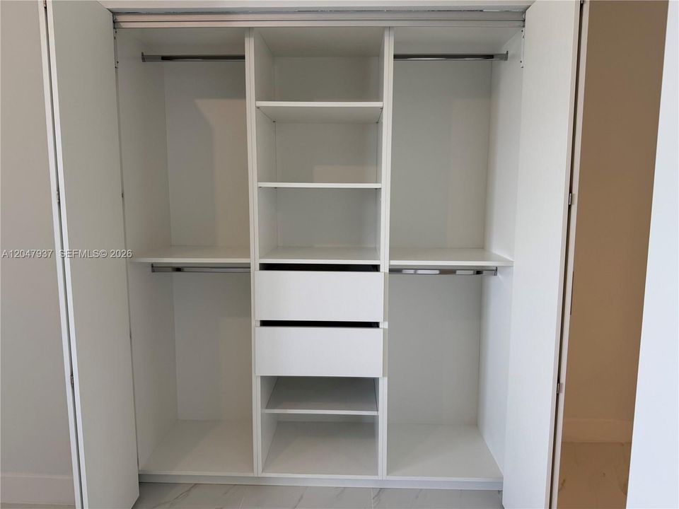 2nd bedroom's closet