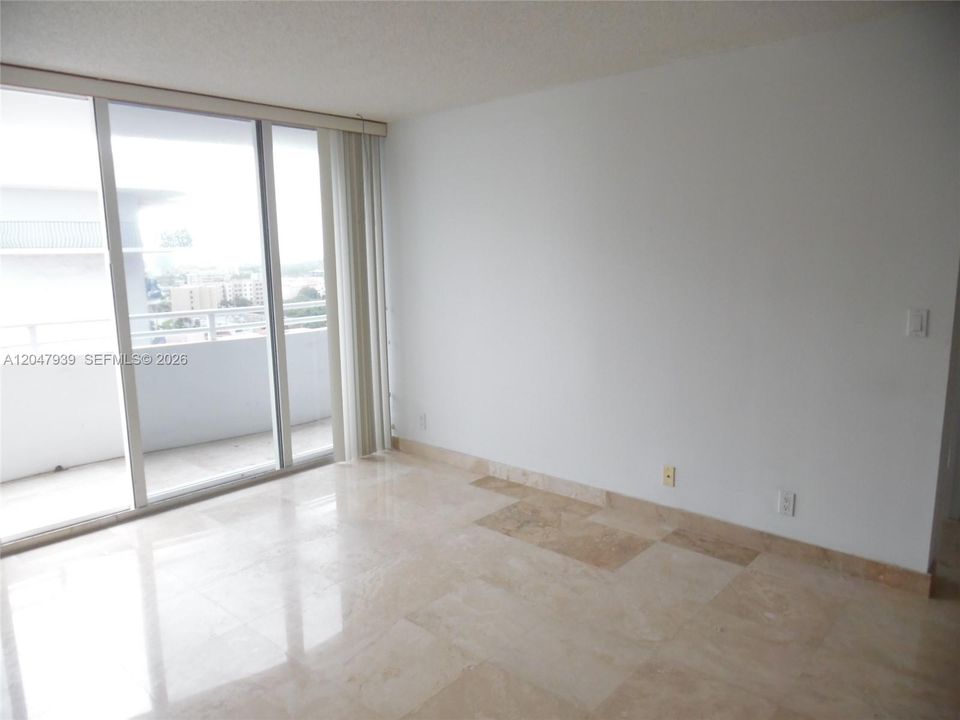 В аренду: $3,800 (2 спален, 2 ванн, 1040 Квадратных фут)