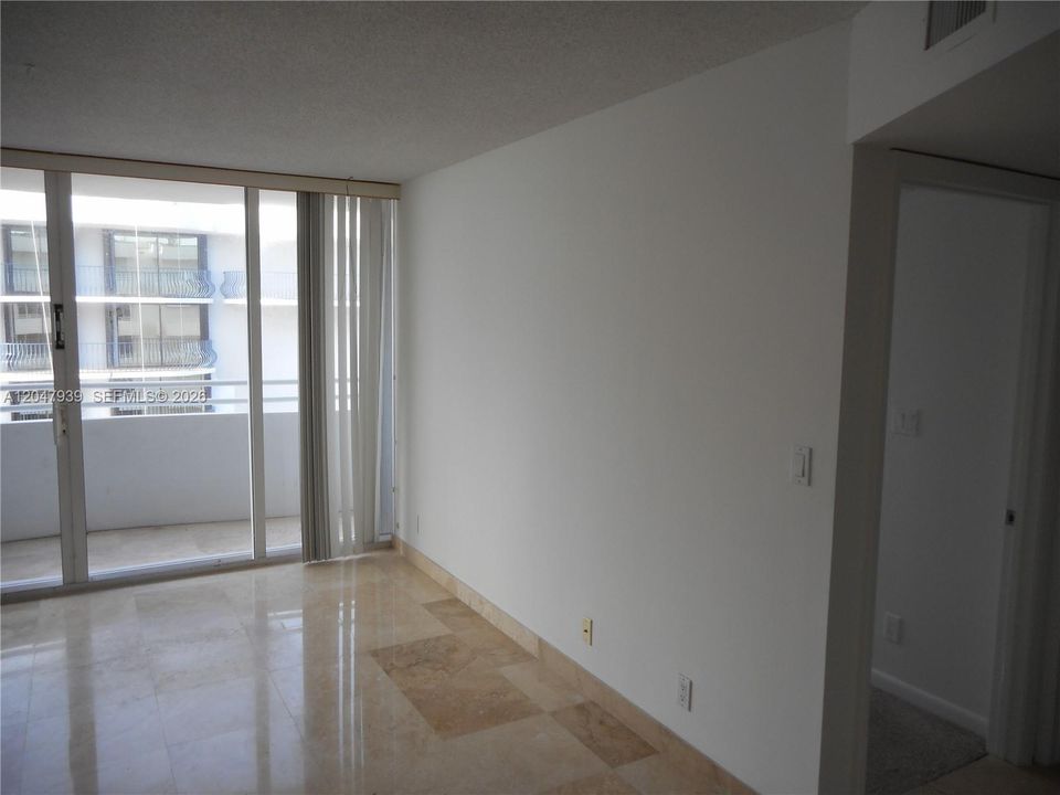 В аренду: $3,800 (2 спален, 2 ванн, 1040 Квадратных фут)