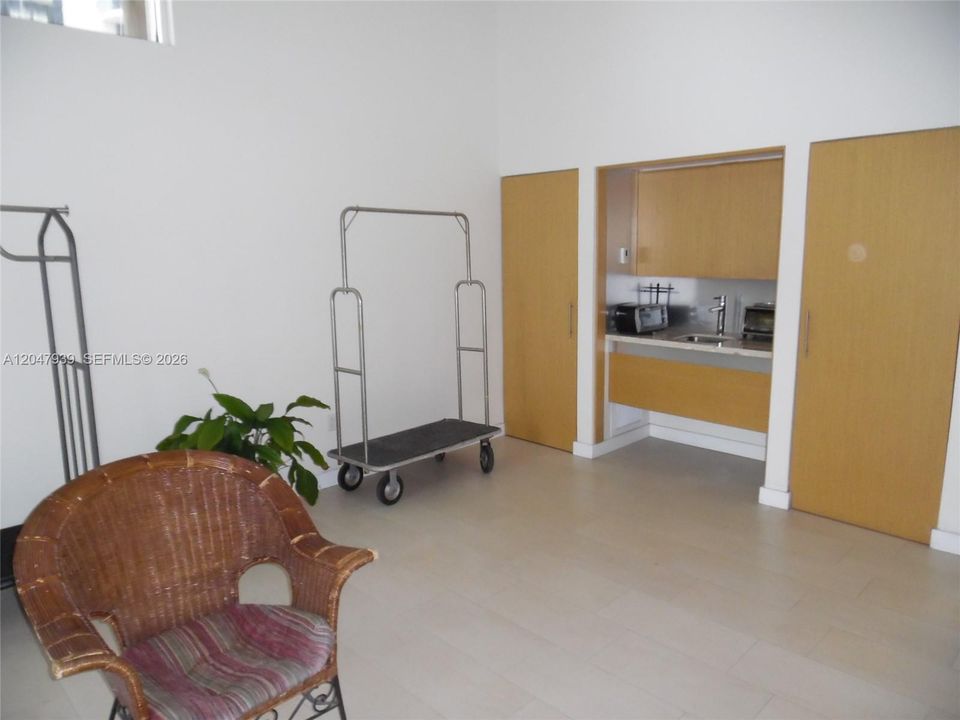 В аренду: $3,800 (2 спален, 2 ванн, 1040 Квадратных фут)