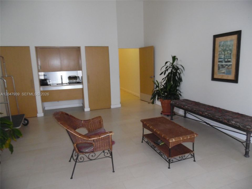 В аренду: $3,800 (2 спален, 2 ванн, 1040 Квадратных фут)