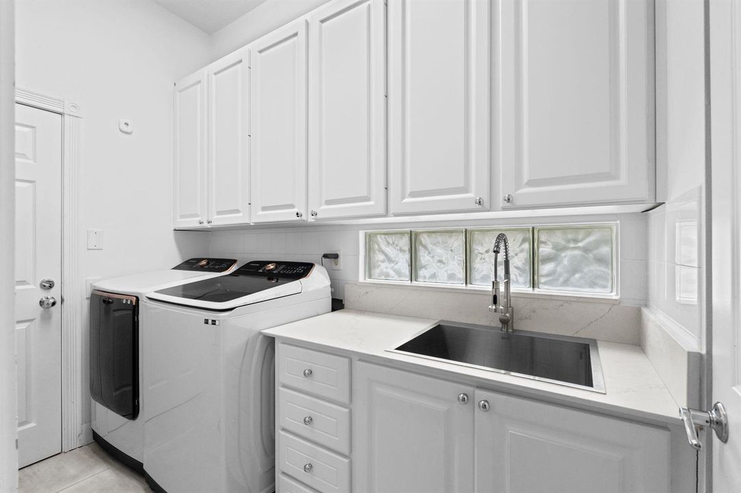 34-web-or-mls-A7409842