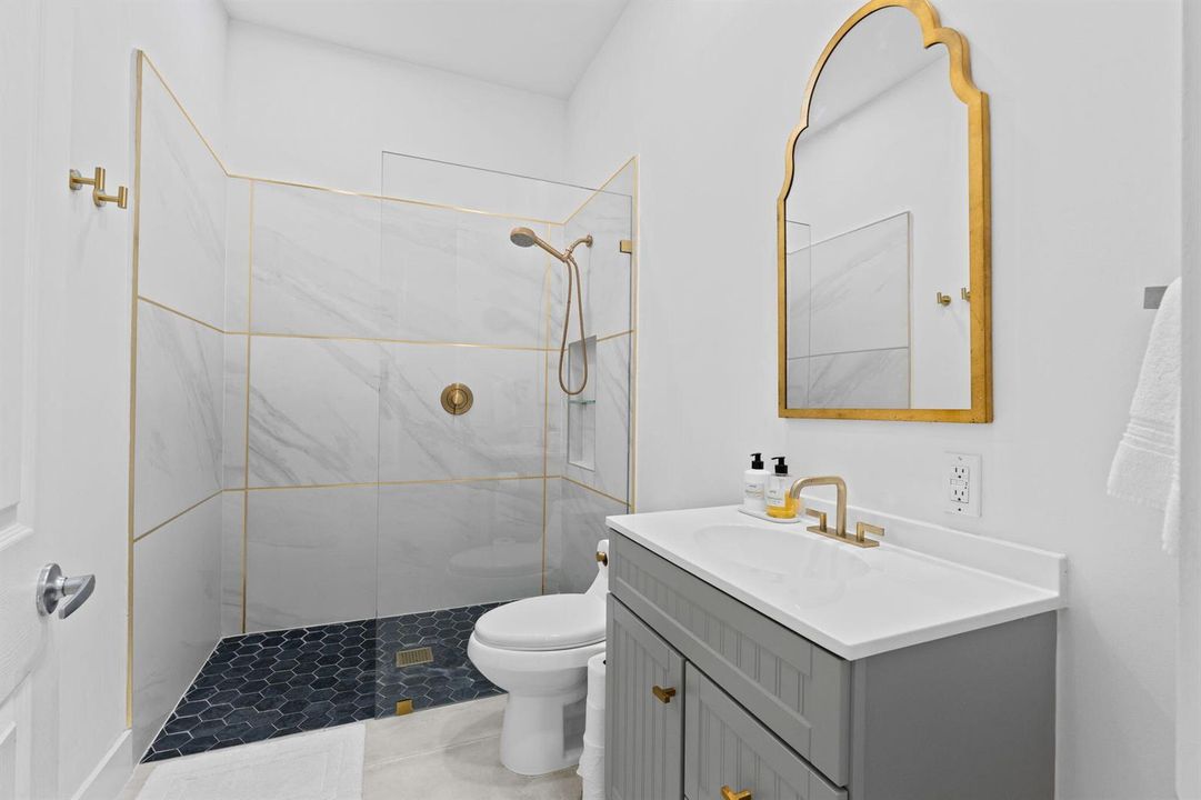 30-web-or-mls-A7409754