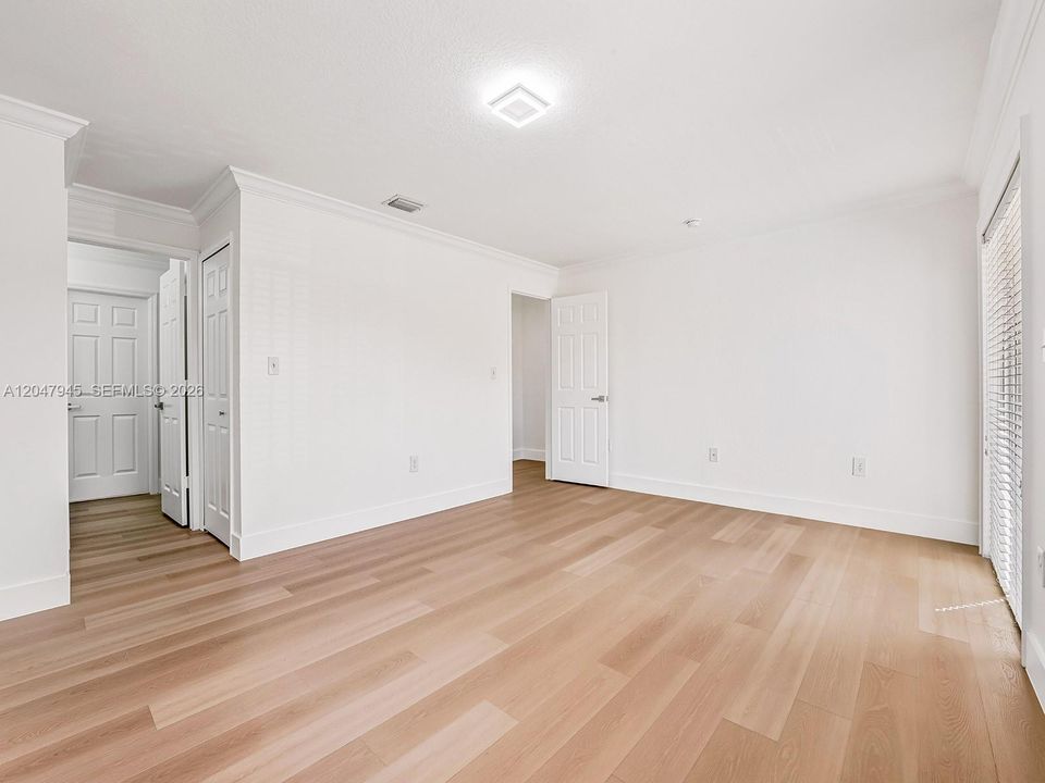 For Rent: $3,000 (3 beds, 2 baths, 1188 Square Feet)
