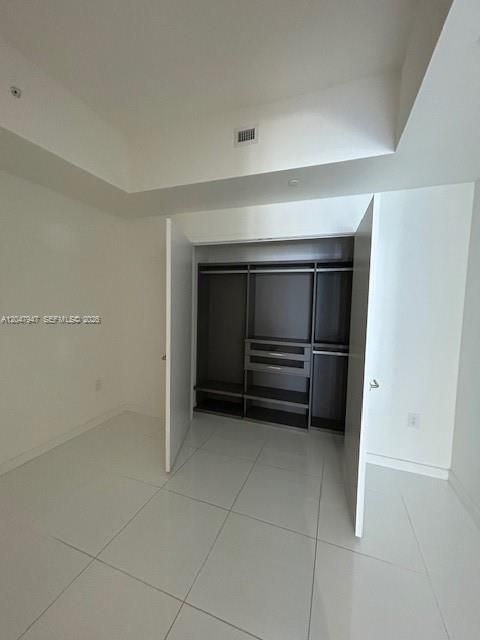 For Rent: $5,800 (1 beds, 2 baths, 1254 Square Feet)