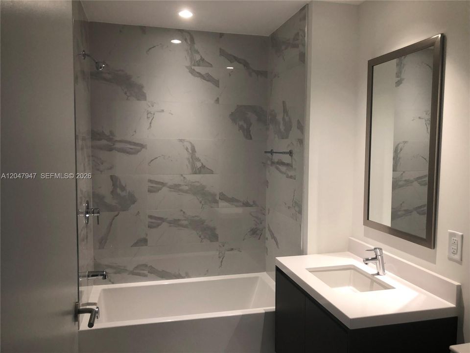 For Rent: $5,800 (1 beds, 2 baths, 1254 Square Feet)